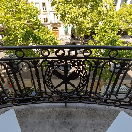 Charming - Arc De Triomphe Daire